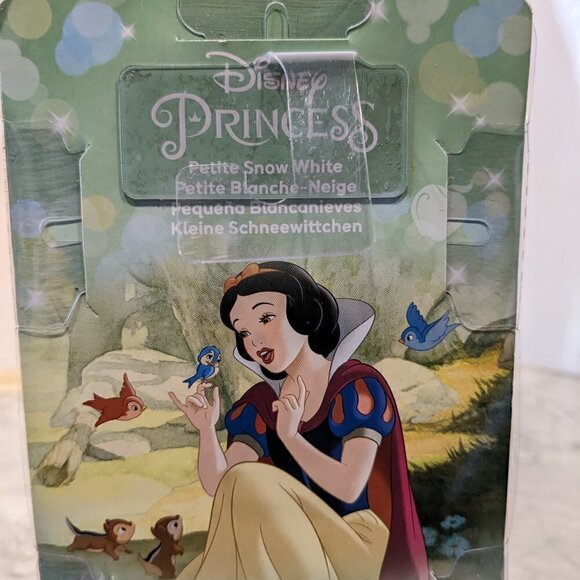 Disney Princess Petite Snow White Doll with Comb/Tiara 6" NEW by Jakks Pacific - Picture 9 of 12